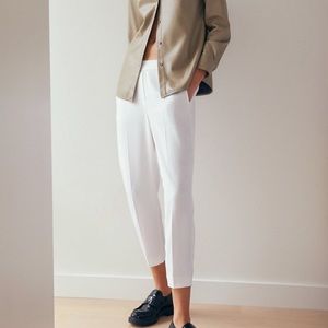 Aritzia Babaton White Conan Pants size 4